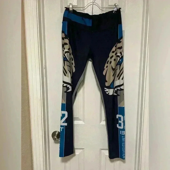 🐆🔥Jaguars women’s leggings size XL🐆🔥 - Picture 7 of 10
